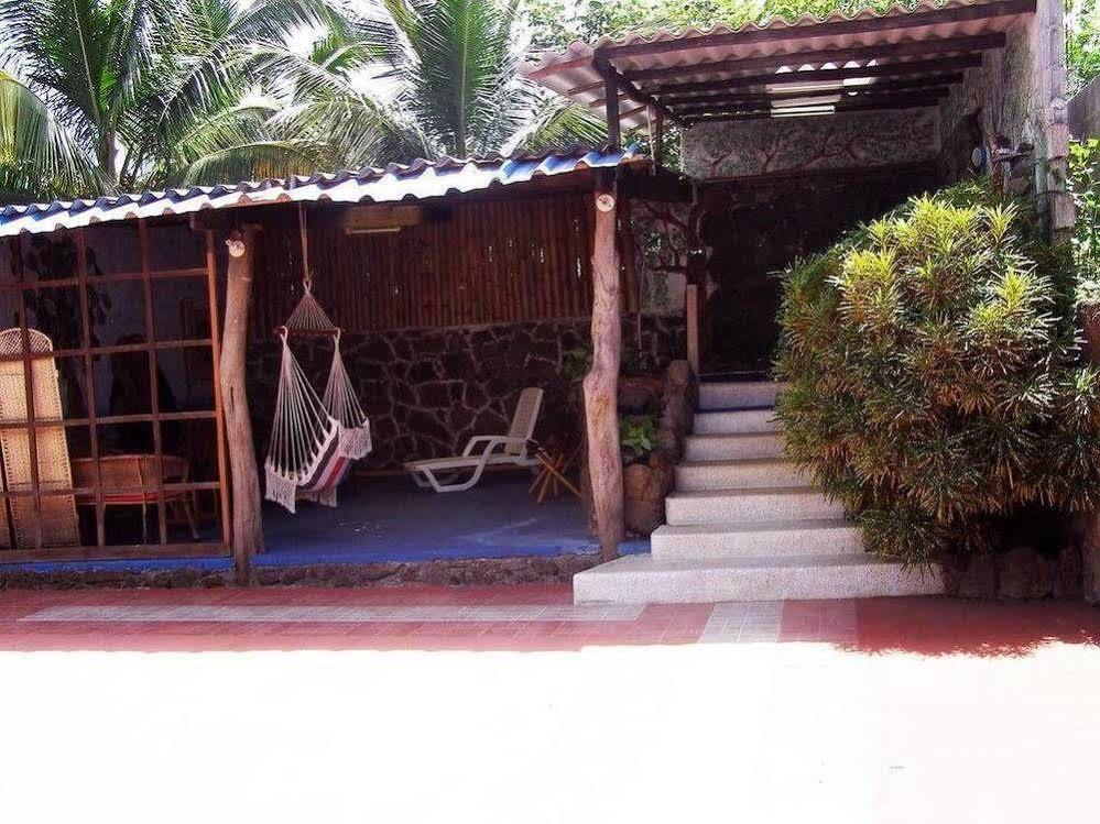 Maytenus Galapagos Puerto Ayora  Exterior photo