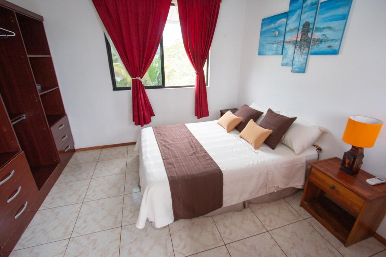 Maytenus Galapagos Puerto Ayora  Exterior photo